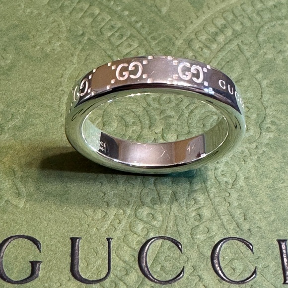 New Authentic Gucci GG Logo Silver Ring Size IT 11 / US 5.75 - Picture 1 of 13